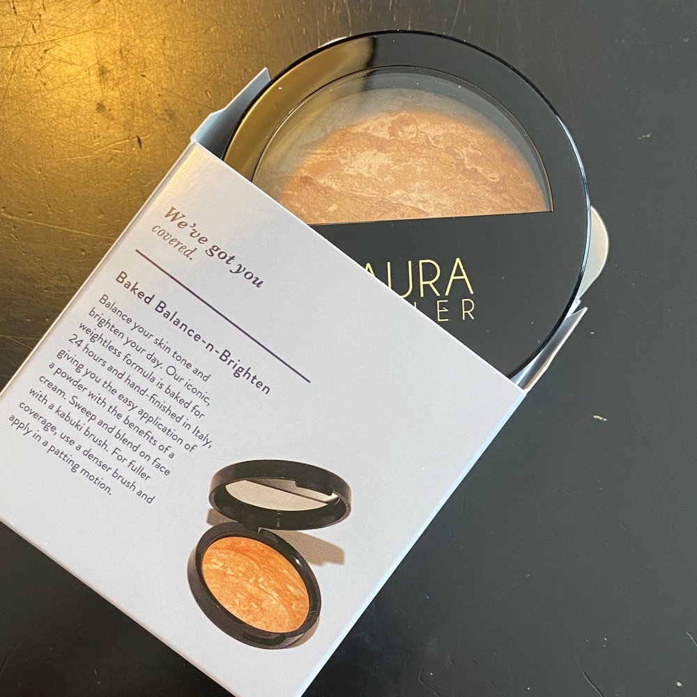 Laura Geller Baked Balance-N-Brighten Foundation - Light - Picture 3 of 5